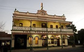 The Victoria Hotel Rutherglen